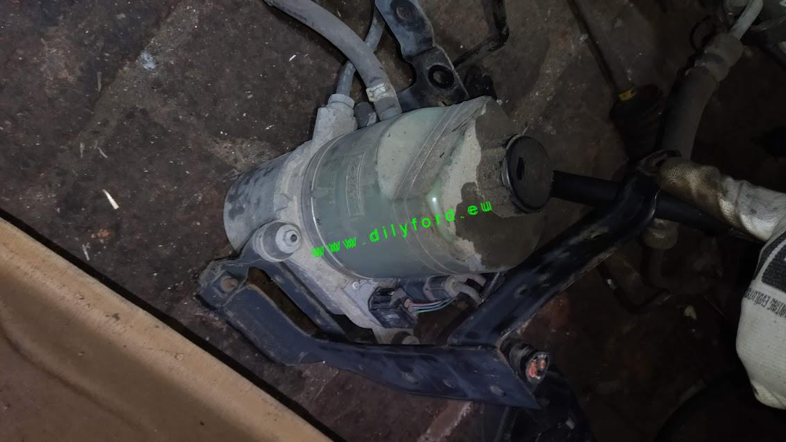 servo čerpadlo C-Max/Focus II