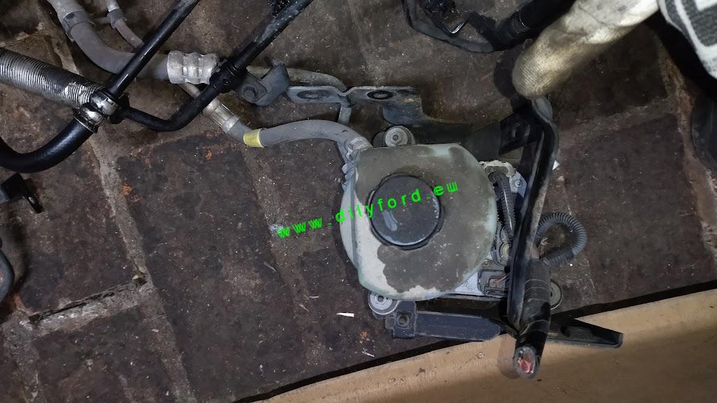 servo čerpadlo C-Max/Focus II