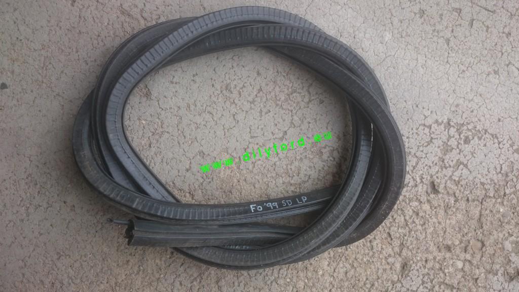 těsnění dveří LZ Focus I kombi