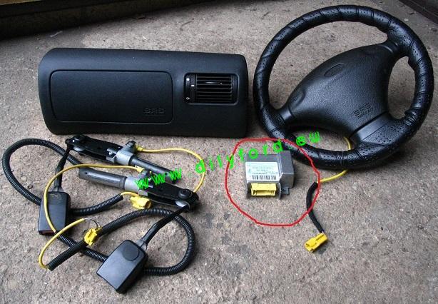 řídící jednotka airbagu Escort