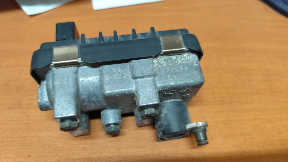 turbo regulátor TDCI 6NW008412