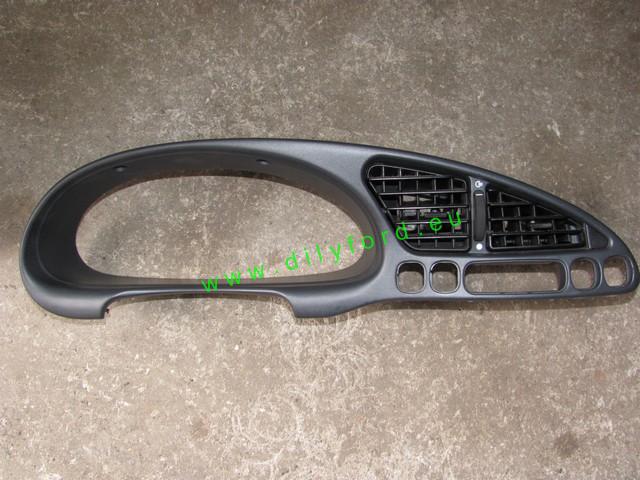 plast kolem přístrojovky Fiesta IV