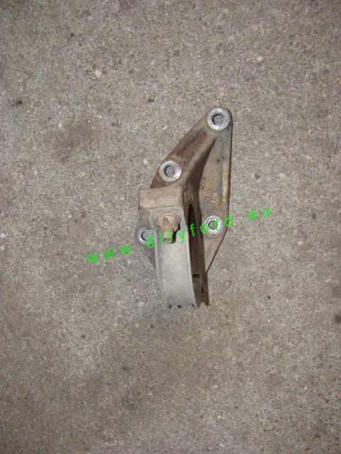 držák P poloosy  Focus I  1.6i 