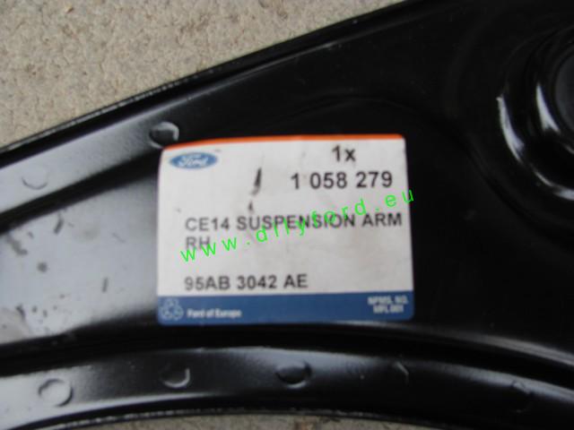 rameno Escort originál PP - AKCE