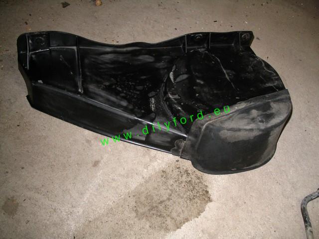 kryt řemenic Escort +AC