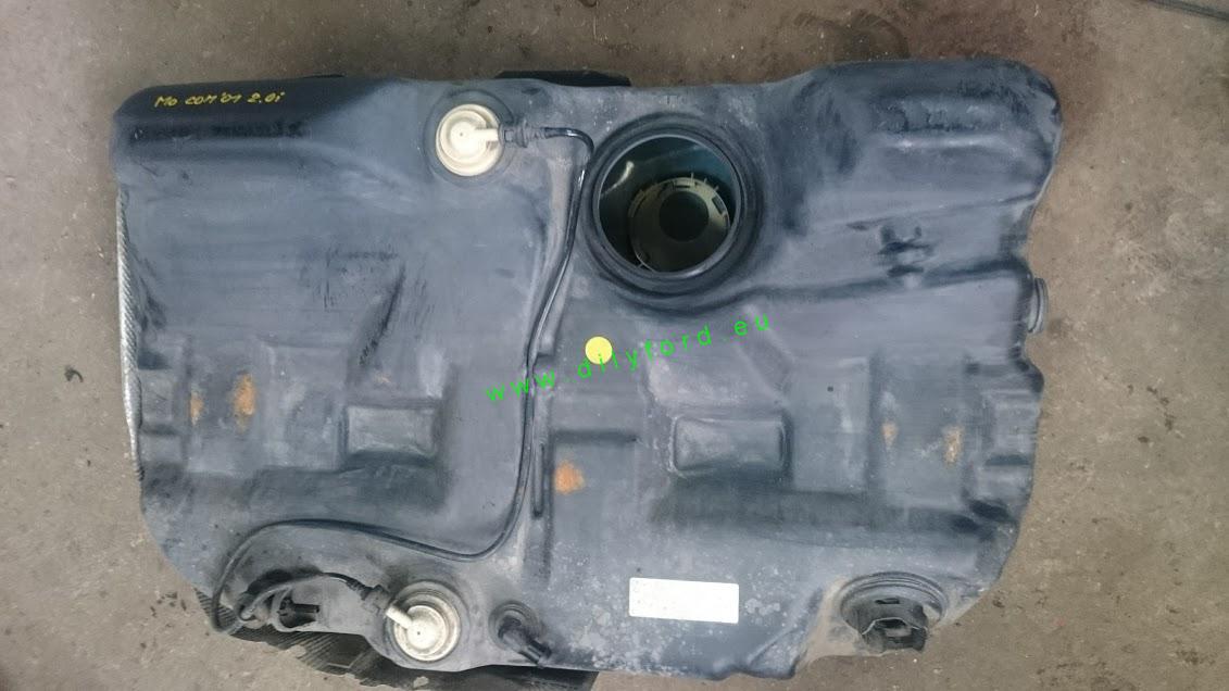 palivová nádrž Mondeo III combi 1.8i, 2.0i
