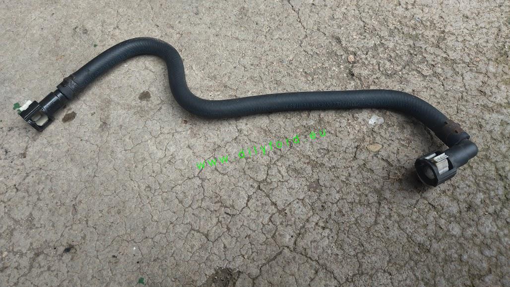 hadice paliva Focus I 1.6i bez ventilu