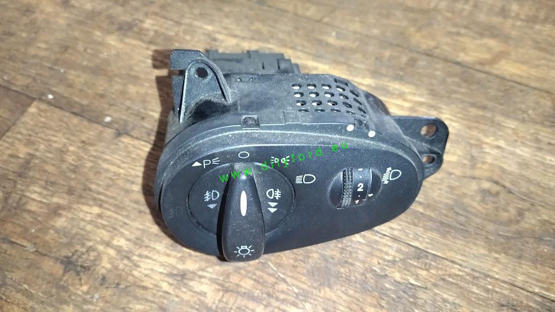 spínač světlometů Focus I verze4