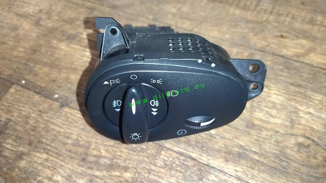 spínač světlometů Focus I verze5