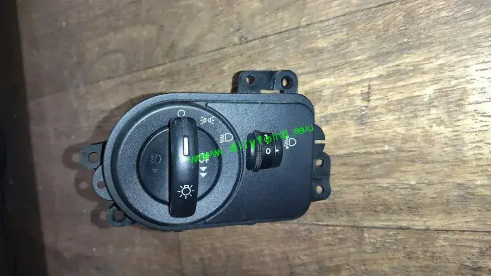 spínač světlometů Fiesta V