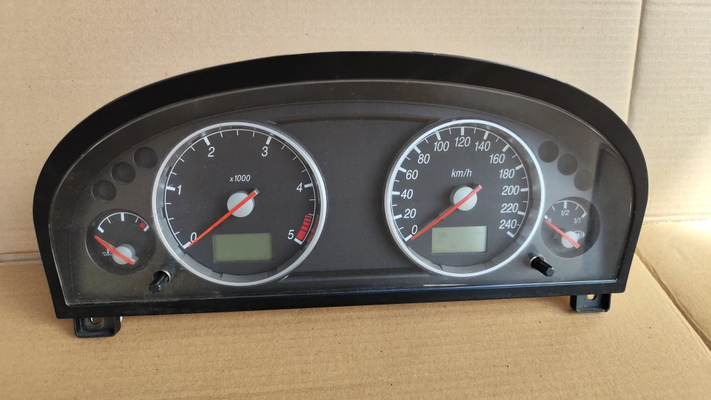 přístrojovka Mondeo III TDCI -03 s PP