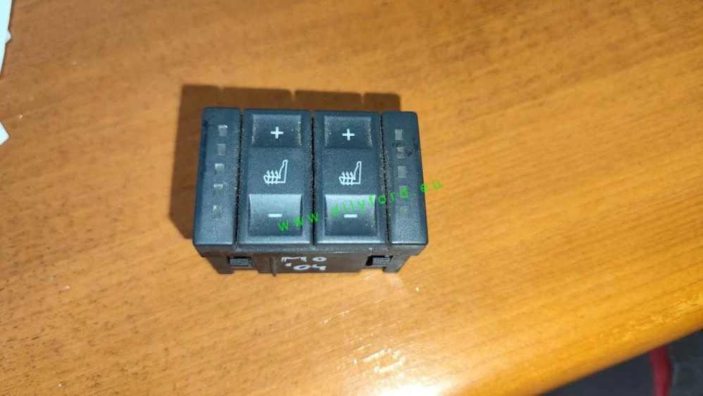 ovladač výhřevu sedadel Mondeo III