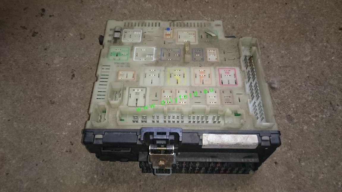 pojistkovka 96AG14A073EA