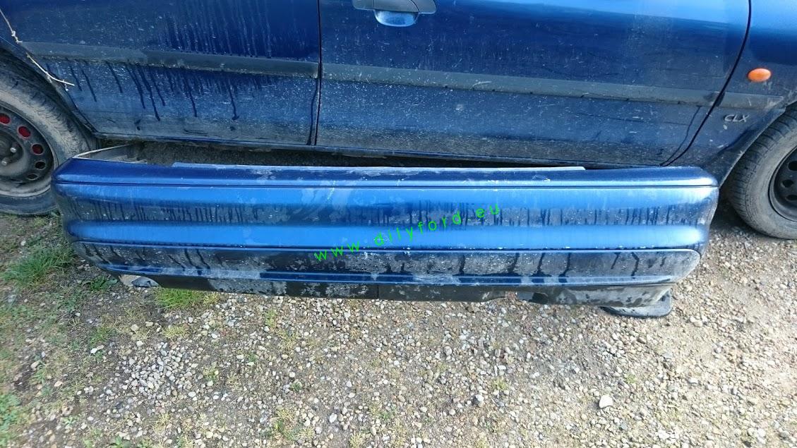 nárazník zadní Mondeo 4/5D 93-96