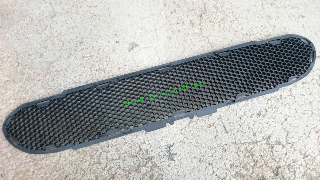 mřížka nárazníku s mlhovkami přední Escort VII 