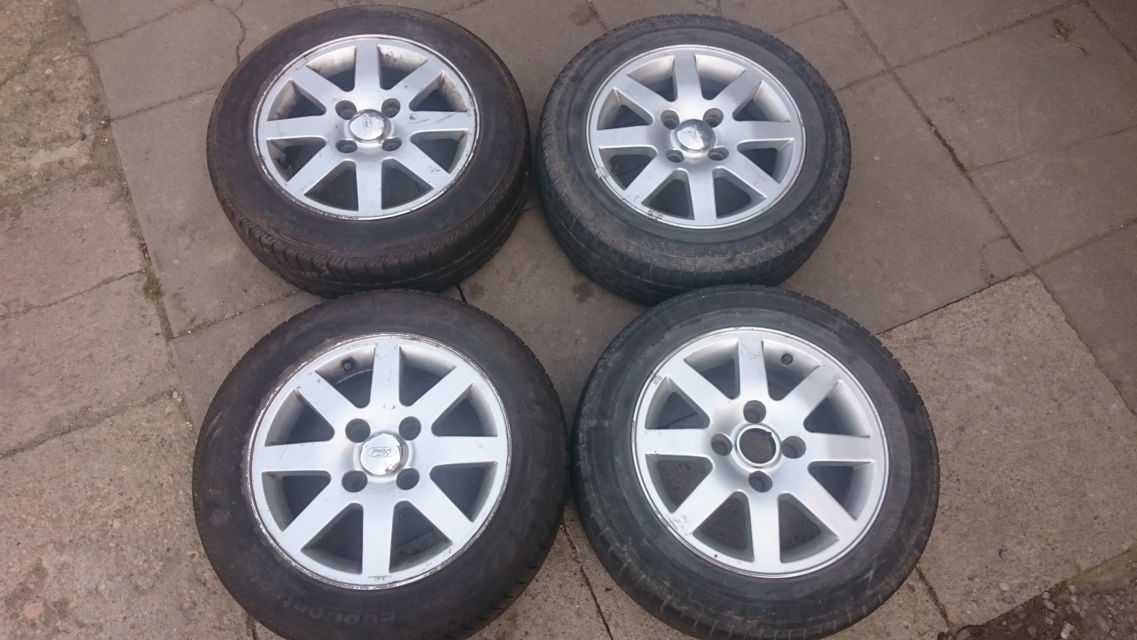 14" Alu 4x108 + letní pneu 185/60
