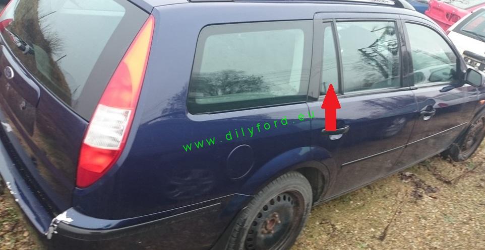 malé sklo PZ dveří Mondeo III kombi