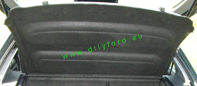 plato kufru Mondeo Mk II 5D