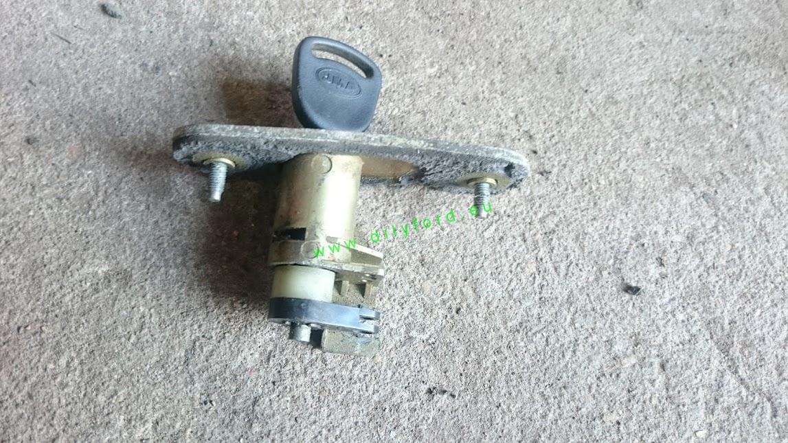 zámek kufru Focus I kombi