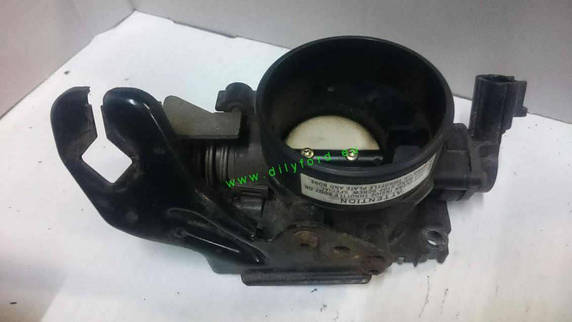 škrtící klapka Focus 1.6 FYDA