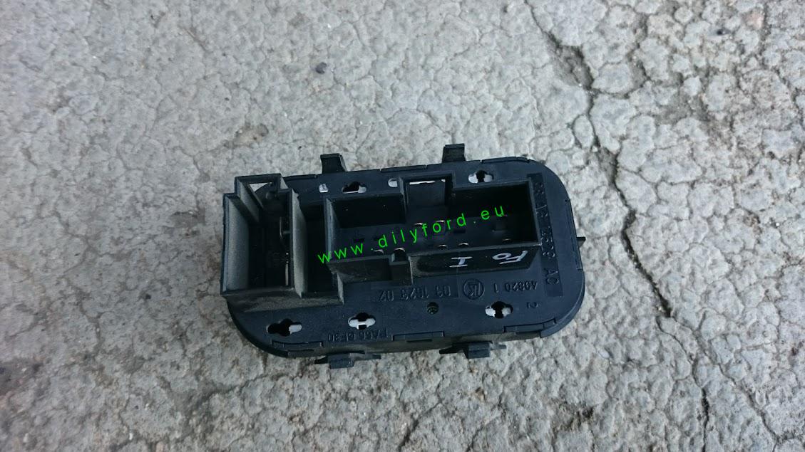 LP tlačítka 2x el. oken Focus I 98-01