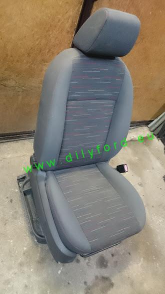 sedačka PP C-Max 2009