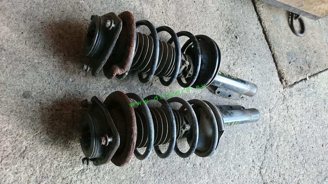 tlumiče přední Escort VII benzin