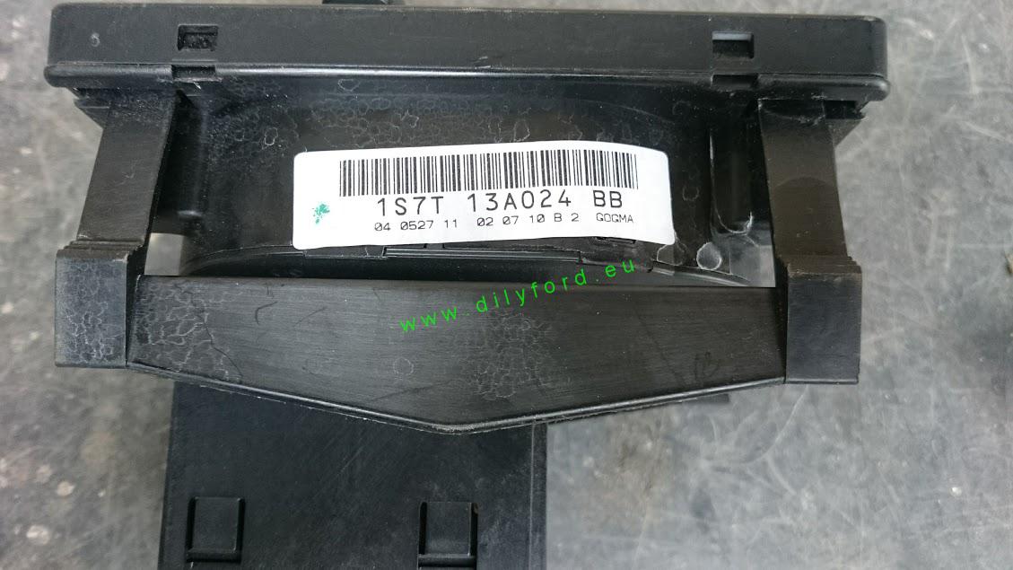 ovladač světel 1S7T13A024BB