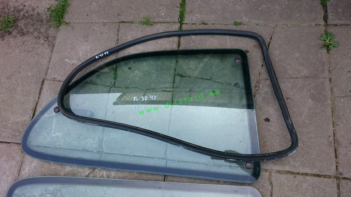 vyklápěcí zadní boční skla Fiesta Mk4 3D