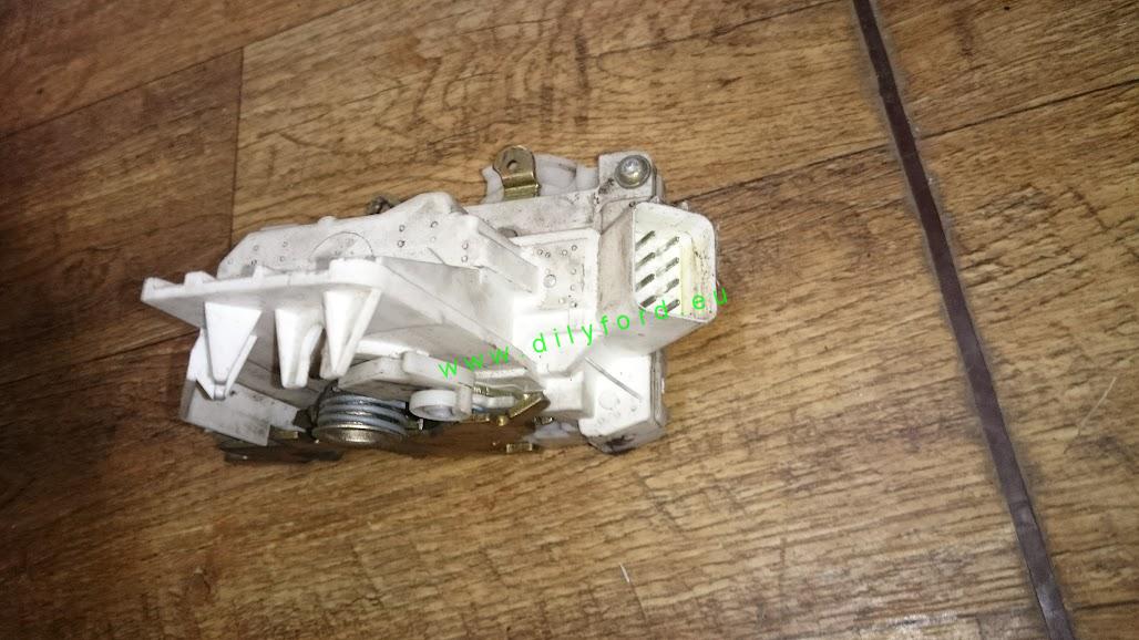 centrál LP Mondeo MkIII 00-03 8PIN