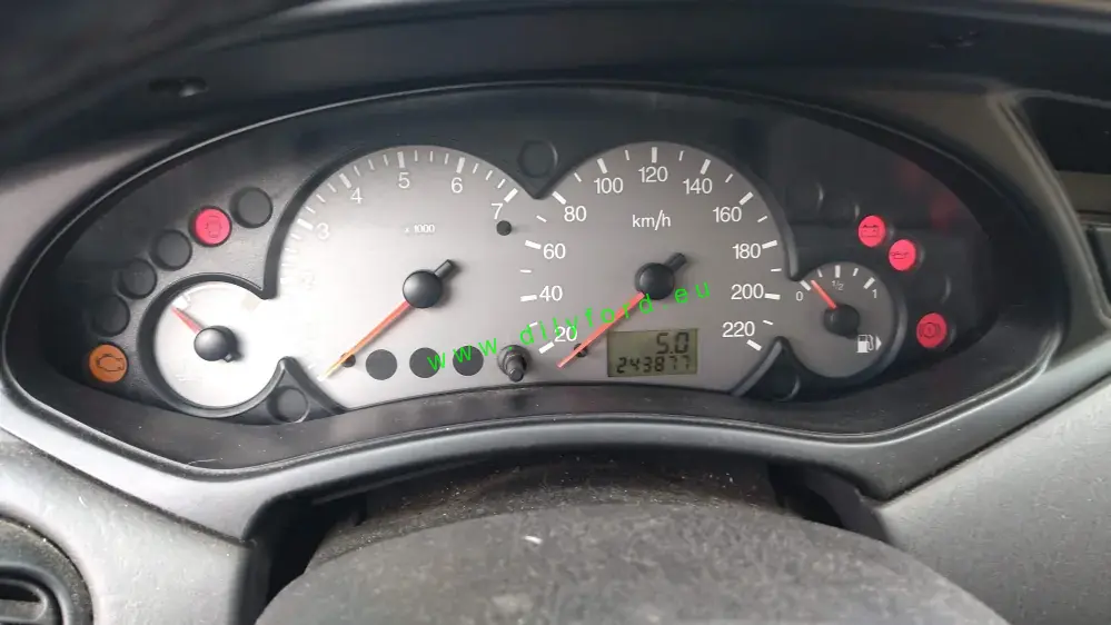 budíky Focus I 98AB10849JF