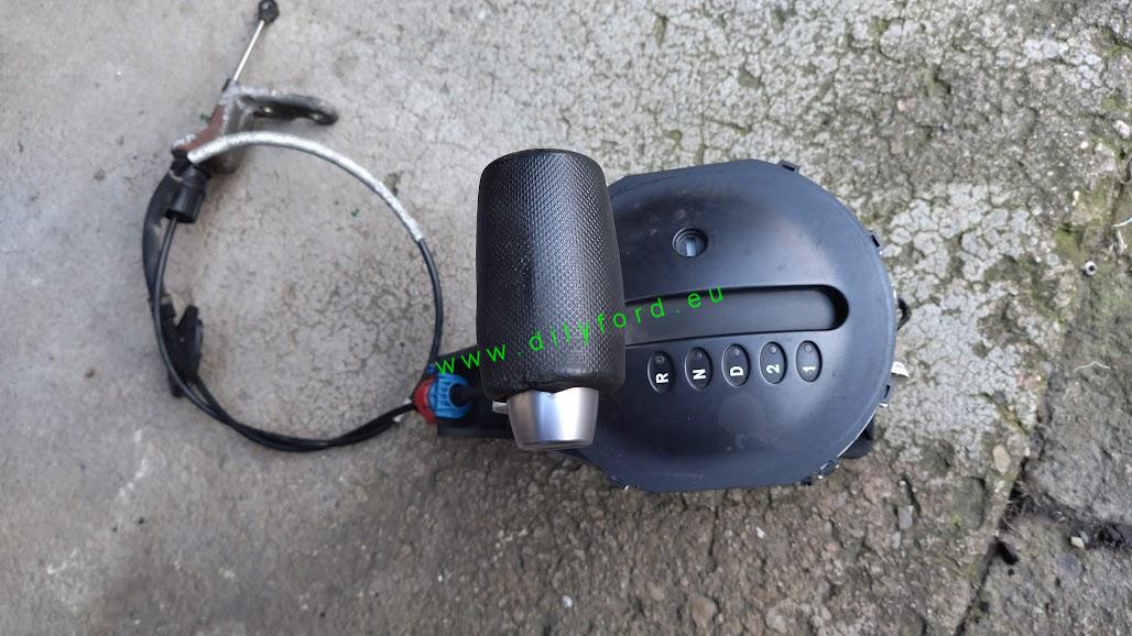 kulisa řazení Mondeo III 2.0i ATM