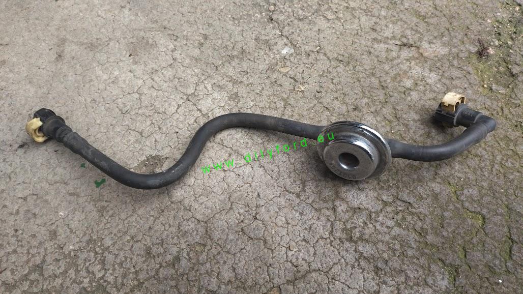 hadice paliva Focus I 1.6i s ventilem