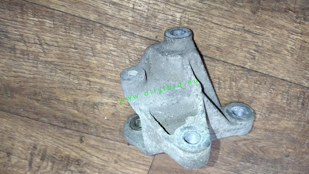 držák převodovky Focus I spodní