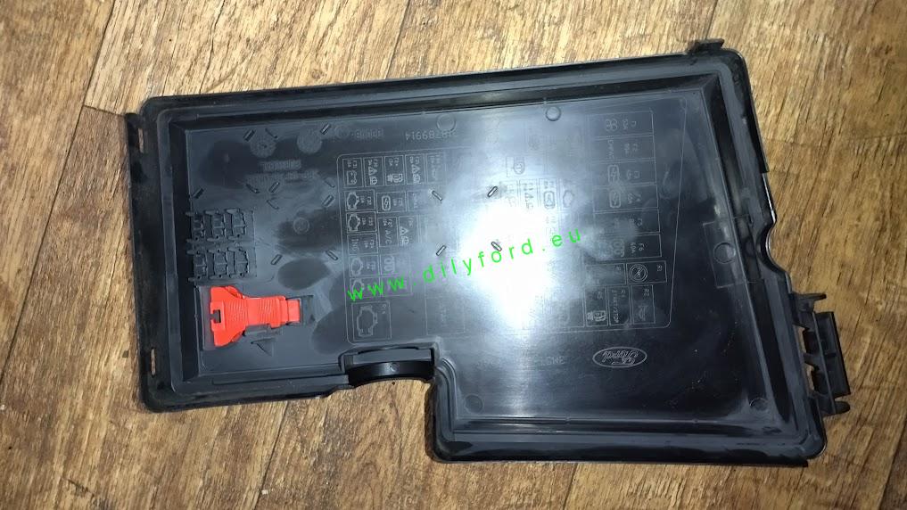 kryt pojistkovky Focus II benzin