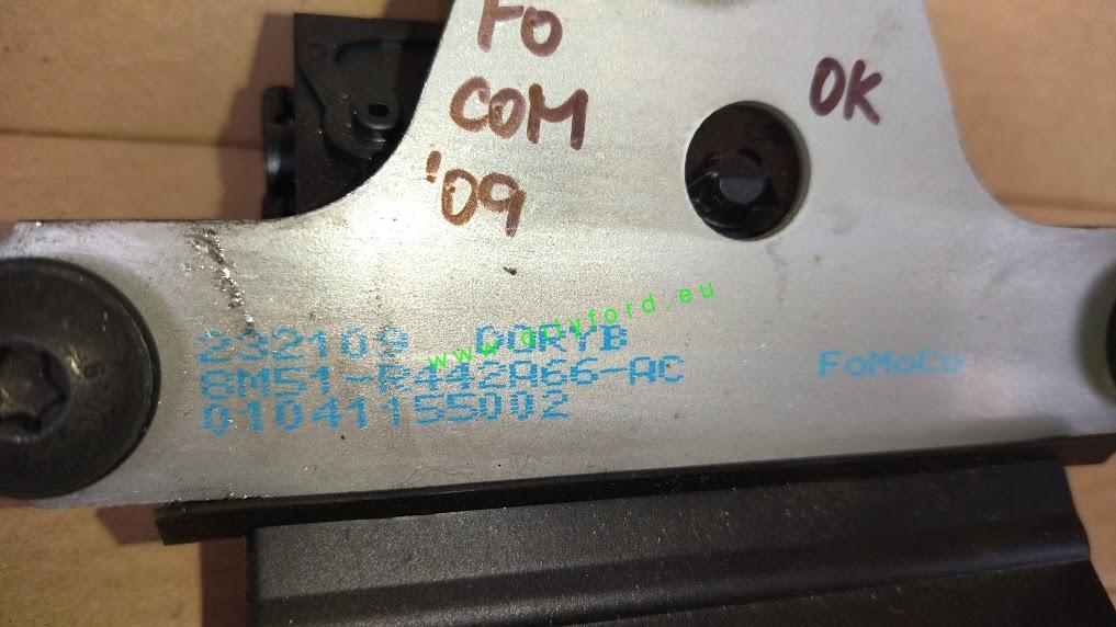 zámek + centrál kufru Focus MkII 4PIN