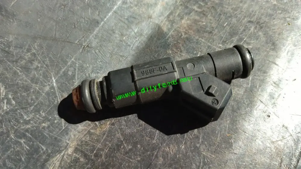 vstřikovač Focus 1.8i EYDC