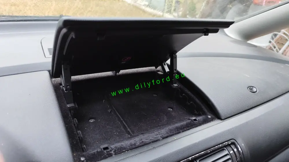 kastlík prostřední Galaxy 2001-