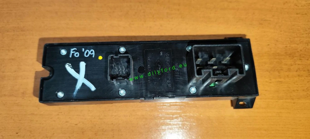 LP tlačítka 2x el. oken Focus II