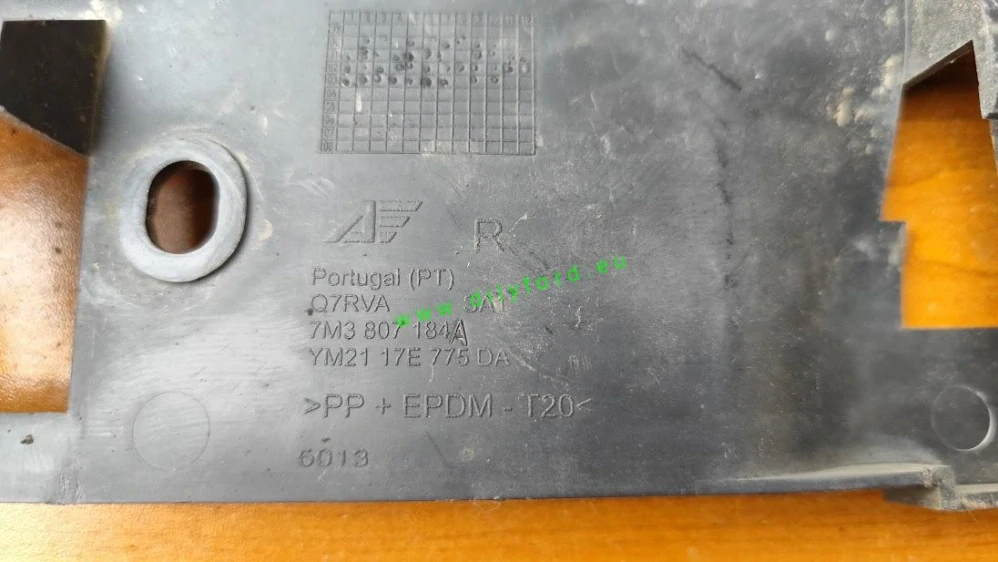 držák nárazníku PP Galaxy 01-