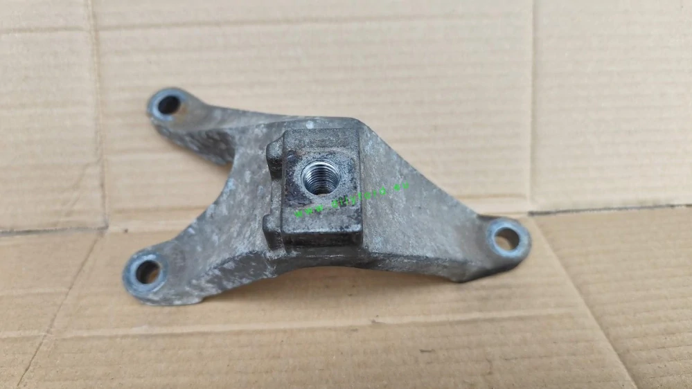 držák převodovky Focus II TDCI vrchní