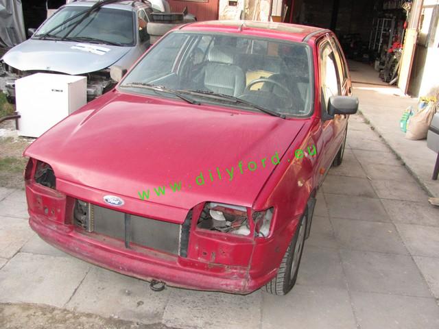 Kapota Fiesta III - vínová