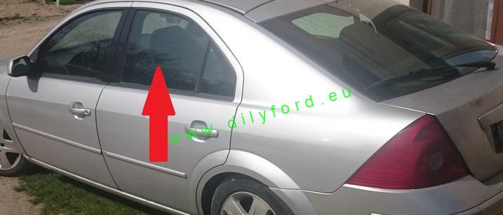 sklo LZ dveří Mondeo III 4/5D
