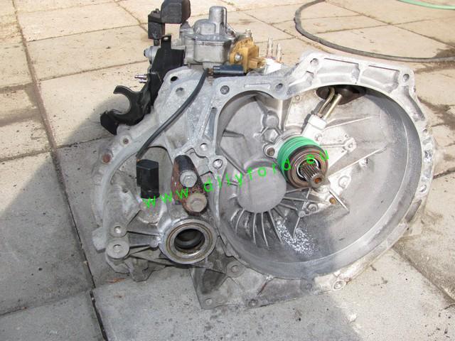 převodovka Mondeo 2.0 1998