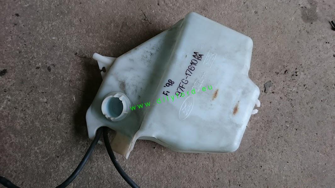 nádobka ostřikovačů Fiesta IV - s čidlem