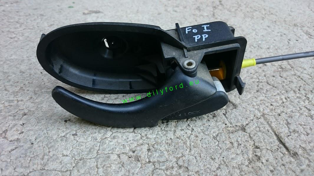klička PP dveří vnitřní Focus MkI