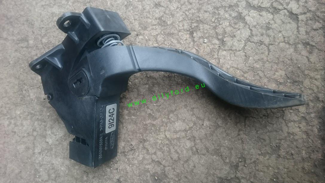plynový pedál Focus I 98AB-9F836-AE