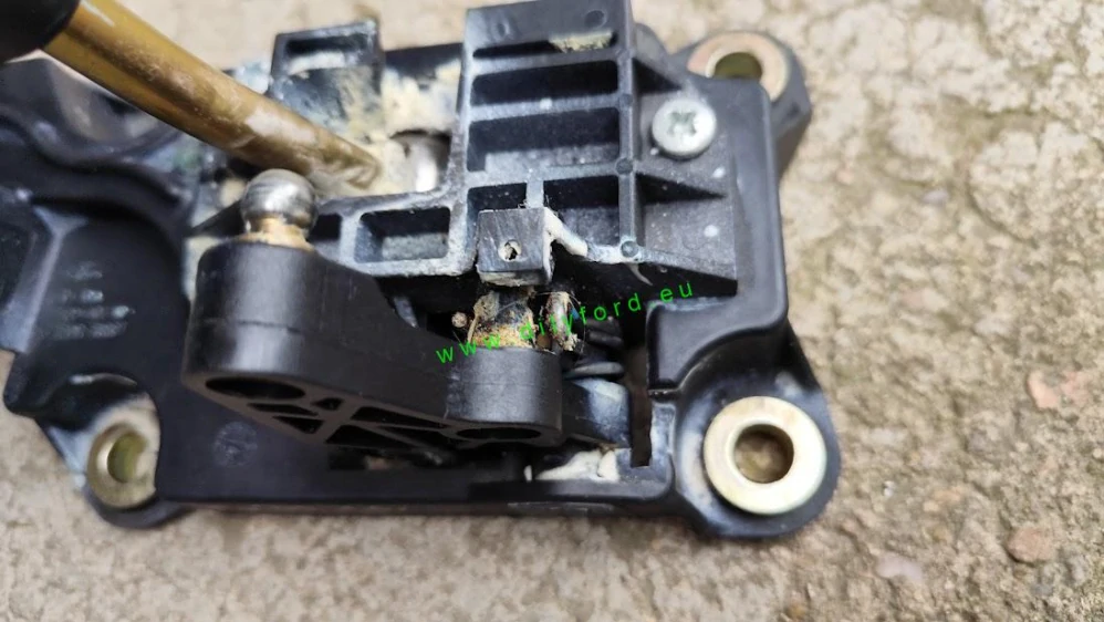 kulisa řazení Focus I 1.6