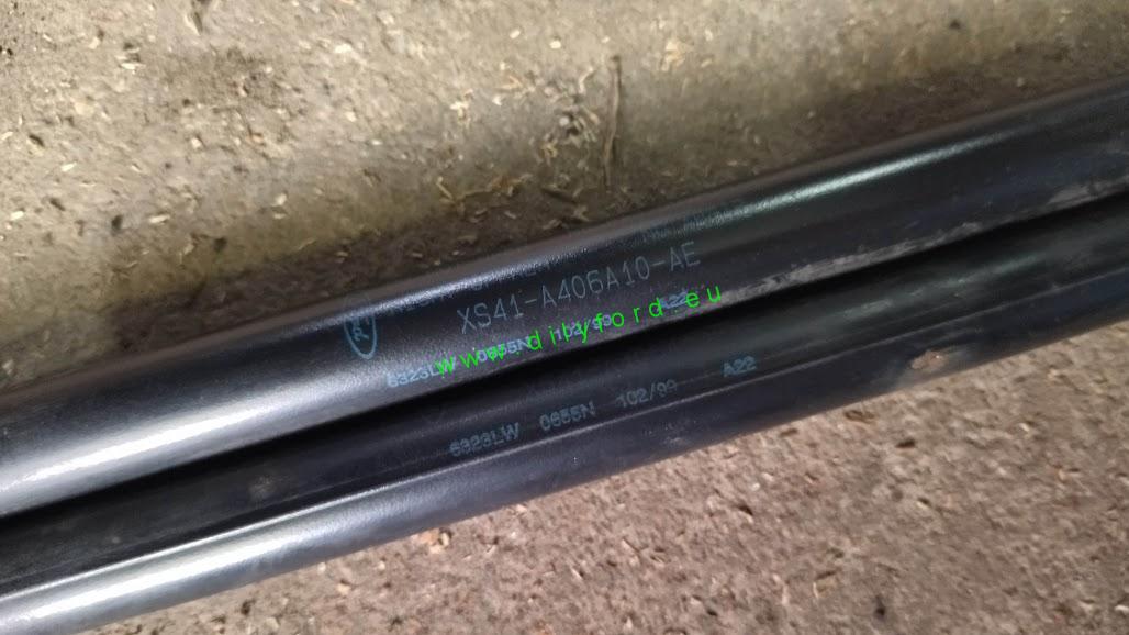 vzpěra 5. dveří Focus I 3/5D