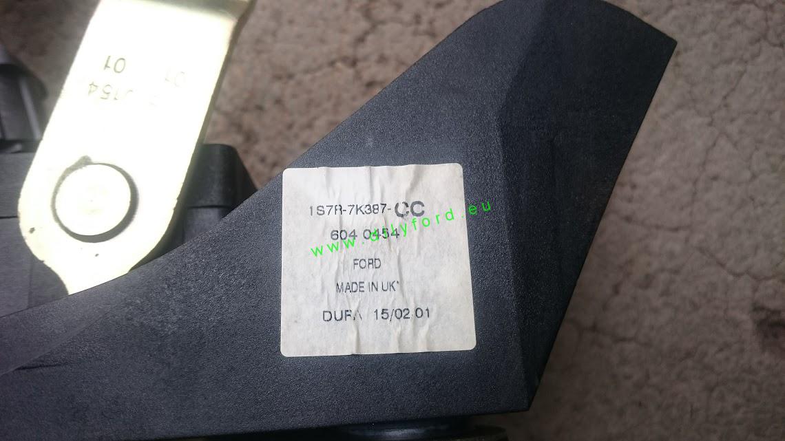 kulisa řazení Mondeo III 1.8i